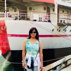 Meet your Posher, Mala